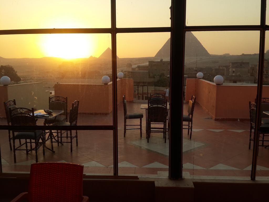 Pyramids Plateau Inn Giza Eksteriør billede