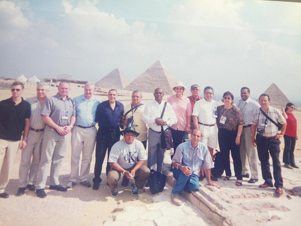 Pyramids Plateau Inn Giza Eksteriør billede